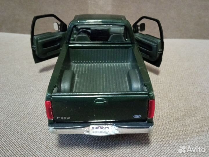 Модель Форд Пикап