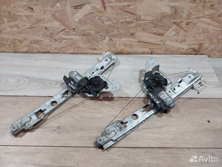 Стеклоподьемник задний Renault Megan 2