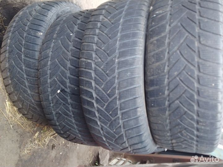 Hankook Dynapro HP2 RA33 235/60 R18