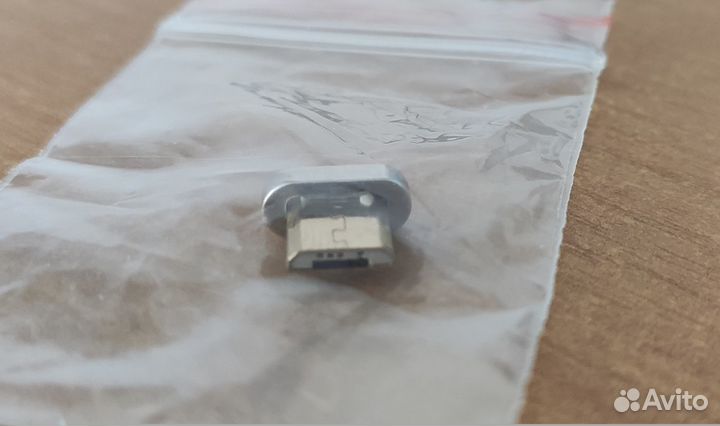 Адаптер магнитный microUSB и Type C
