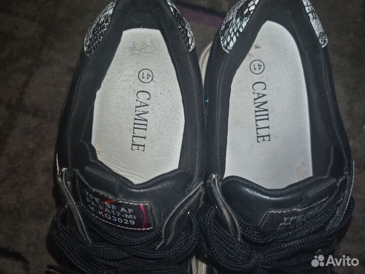 Кроссовки на высокой платформе