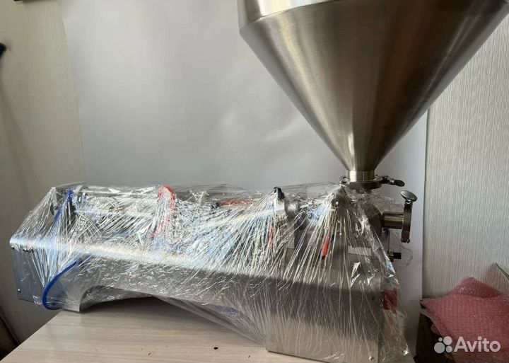 Оборудование разлива жидкости полуавтомат