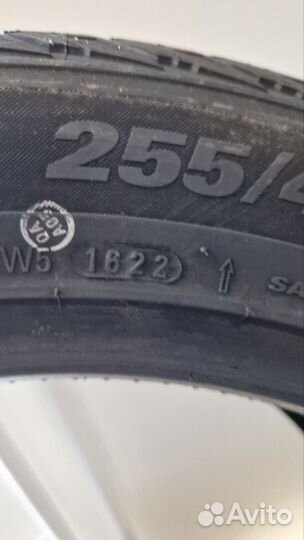 Kumho WinterCraft WP71 255/45 R18 103V