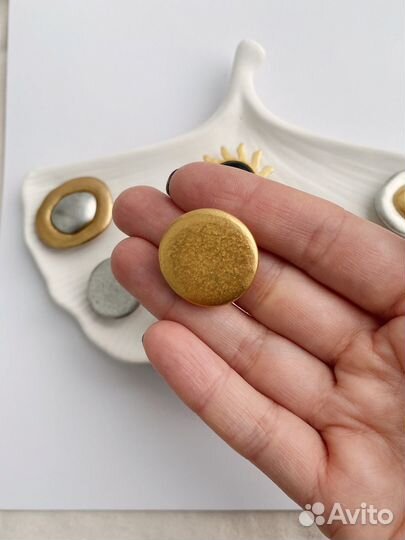 Стильные накладки на пуговицы