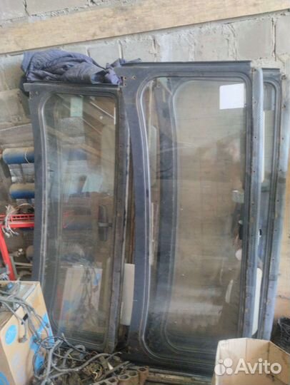 Рамка лобового стекла на УАЗ хантер/козлик