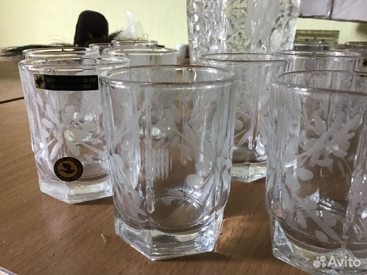 Набор графин плюс 18 рюмок хрустальный