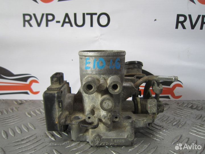 Дроссельная заслонка Toyota Corolla E10 1.6