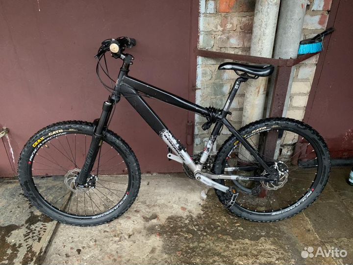 Велосипед rock machine avalanche 26