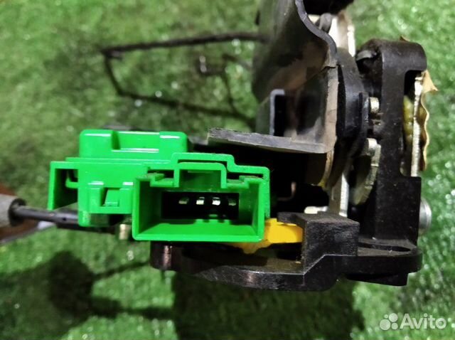 Замок двери задний левый Hyundai Solaris 1