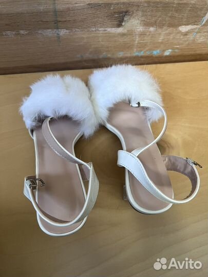 Босоножки с мехом 37 размер