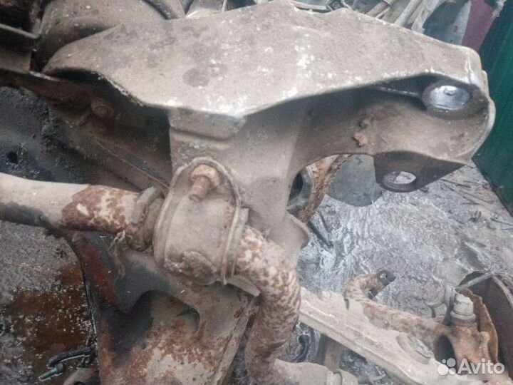 Кронштейн опоры двс Volkswagen Passat B5 1997