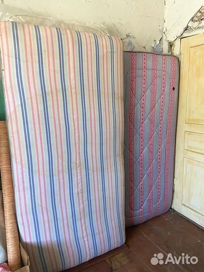 Отдаю матрасы