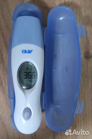 Градусник инфракрасный бесконтактный