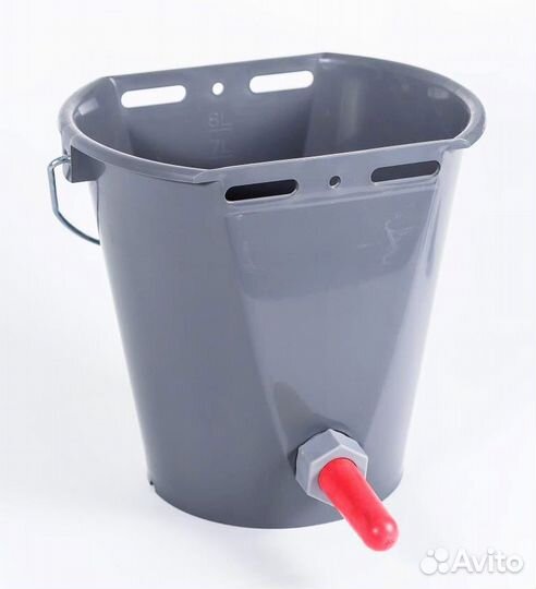 Ведра для кормления телят, козлят