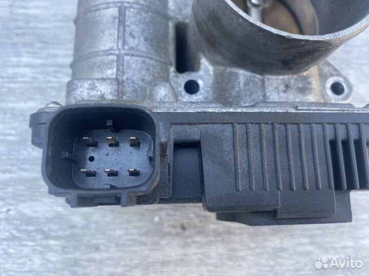 Дроссельная заслонка Nissan Primera P12