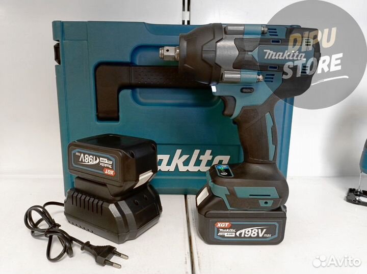 Гайковерт ударный Makita 700Nm