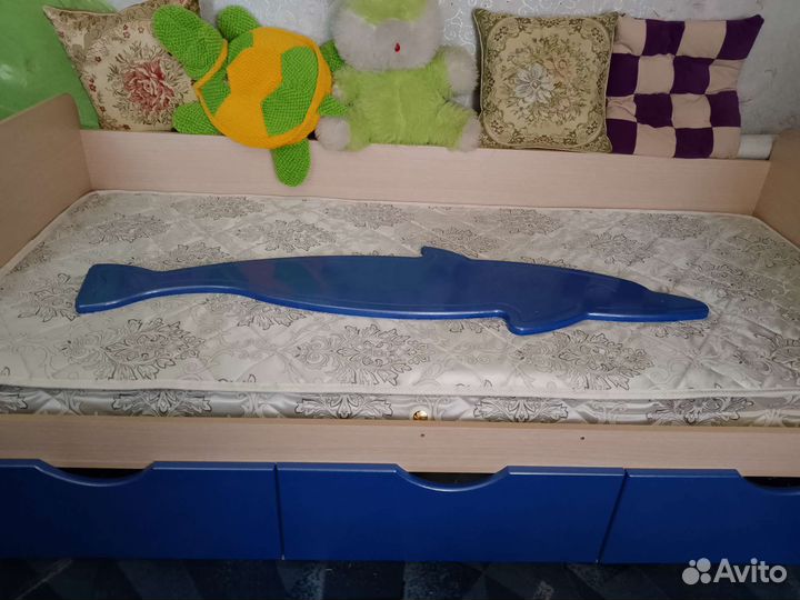 Кровать дельфин