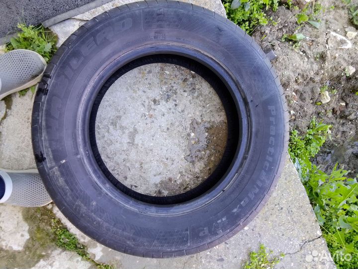 Hankook Dynapro HP2 RA33 235/65 R17