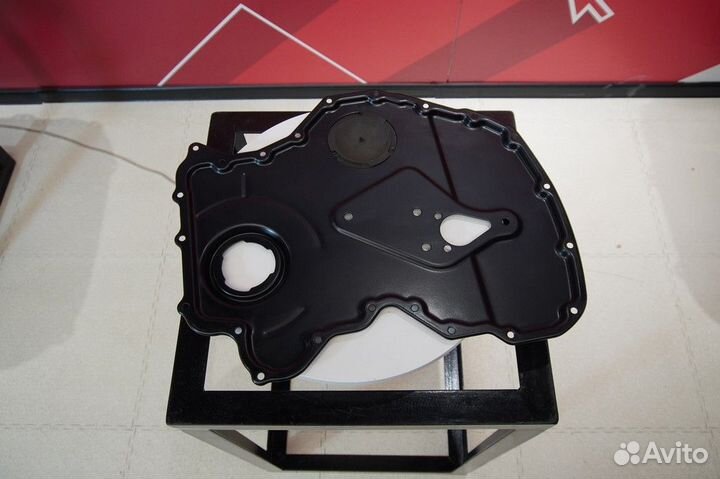 Крышка двигателя / крышка цепи грм Ford Transit