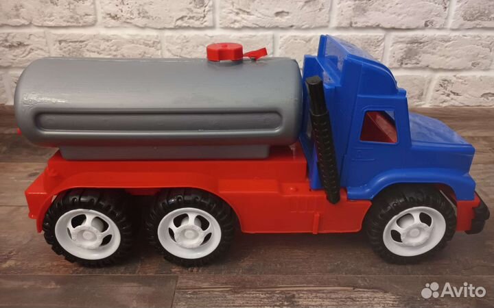 Бензовоз игрушка