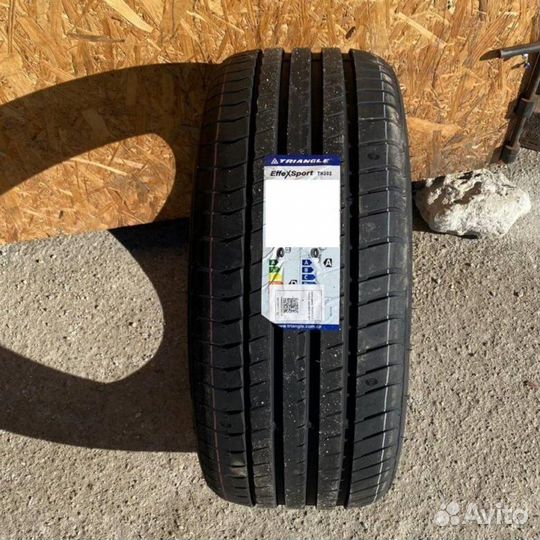 Michelin Latitude Sport 3 235/60 R18