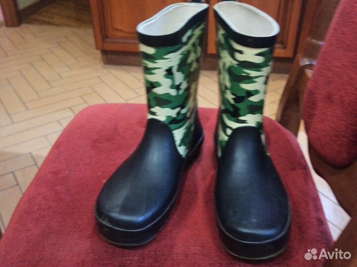 Детские резиновые сапоги 37 размера