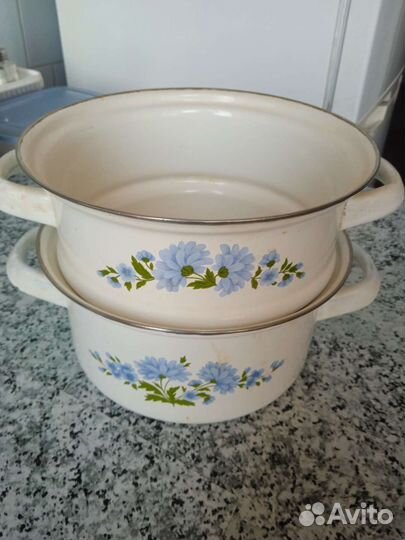 Набор эмалированных кастрюль