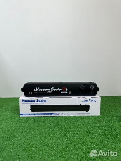 Вакуумный упаковщик продуктов