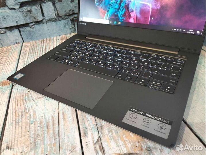 Ультрабук Lenovo на i5-8250U с коробкой