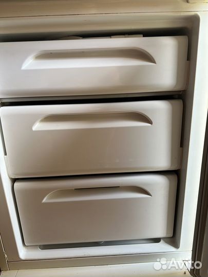 Холодильник Stinol