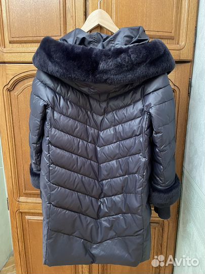 Пуховик женский