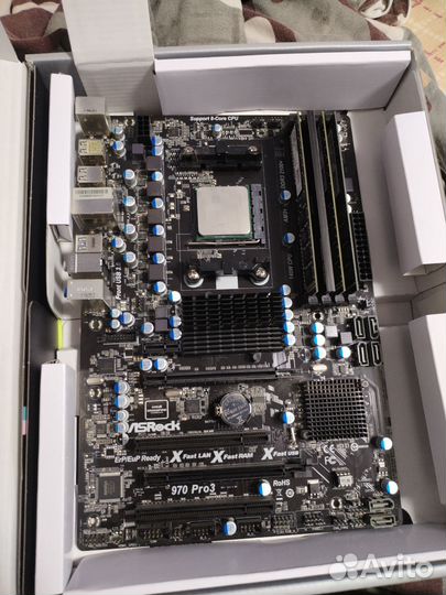 Материнская плата с процессором