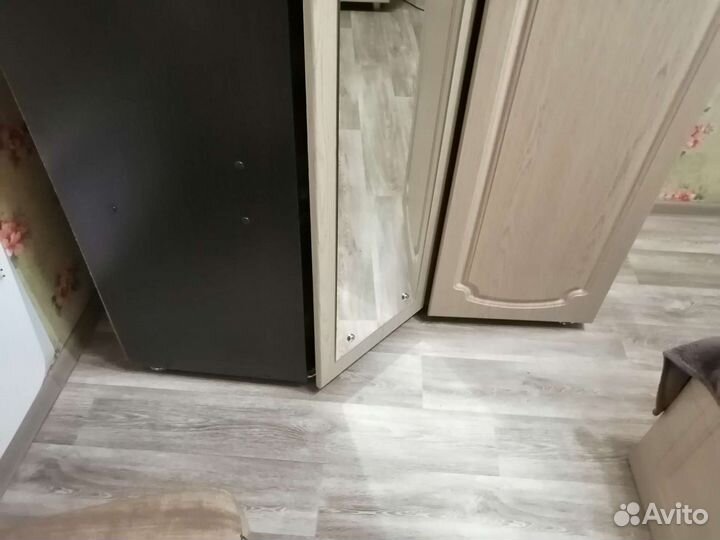 Шкаф угловой