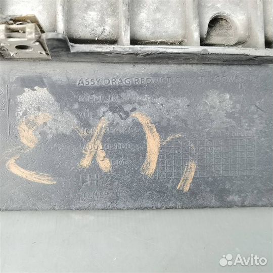 Брызговик левый VW Teramont 2018