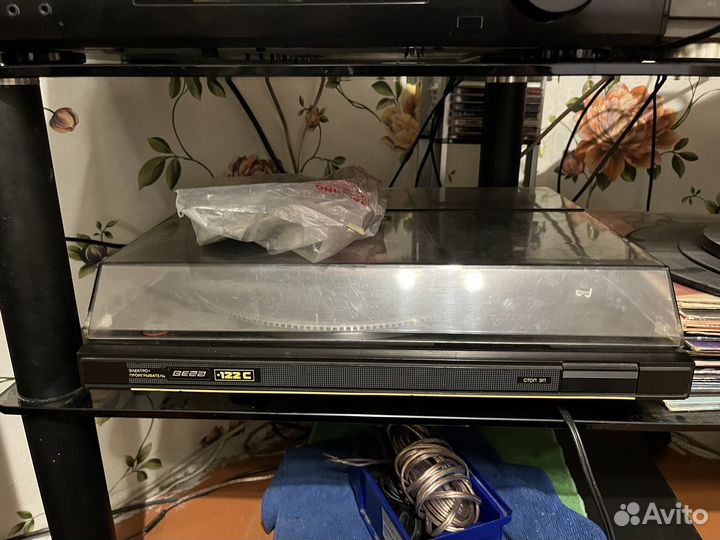 Продаю проигрыватель винила вега 122с