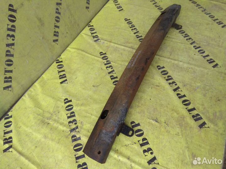 Усилитель переднего бампера Nissan Pathfinder