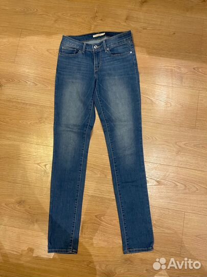 Джинсы Levis 28