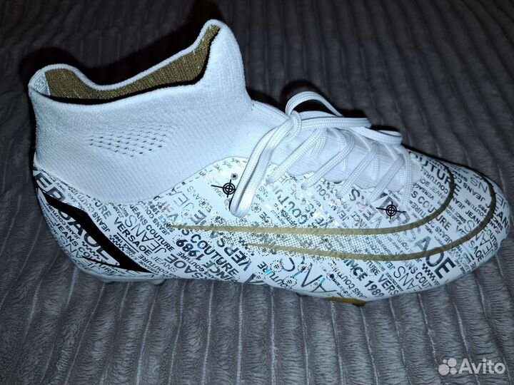 Футбольные бутсы 39 размер