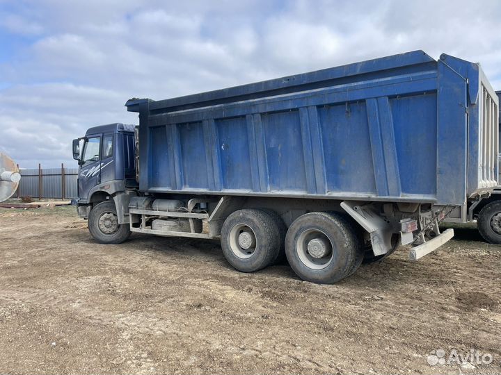 FAW CA3252P2K2T1A, 2012