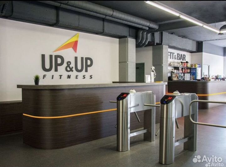 Абонемент в фитнес клуб с бассейном утренний