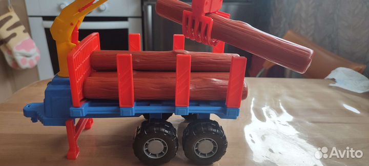 Машинки пожарная и Трактор с брёвнами
