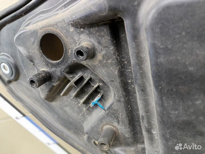 Стеклоподъемник электр. задний правый Tiguan 2011