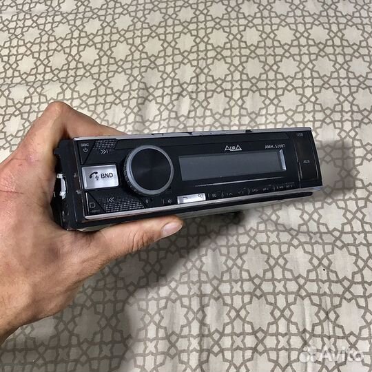 Автомагнитолла Aura и усилитель моноблок 1000 ватт