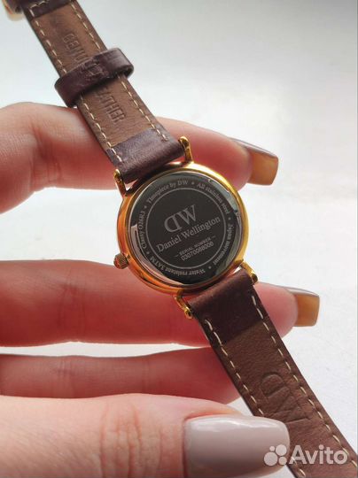 Часы женские daniel wellington