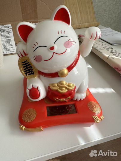 Манэки нэко кот