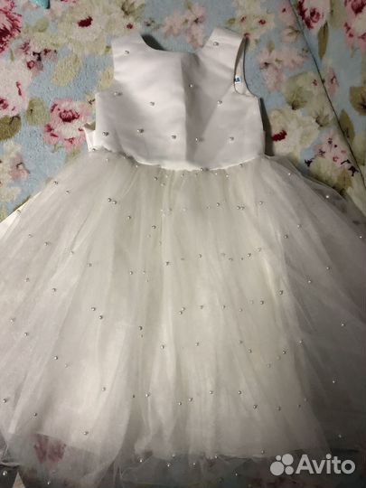 Платье праздничное