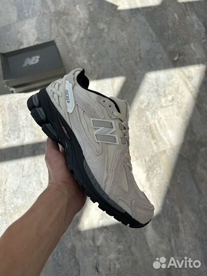 New Balance 1906