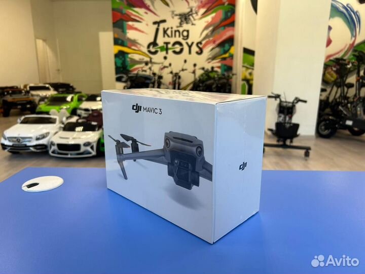 Квадрокоптер DJI Mavic 3