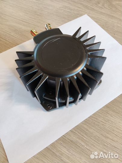 Виброколонка антисосед Bass shaker + аксессуары