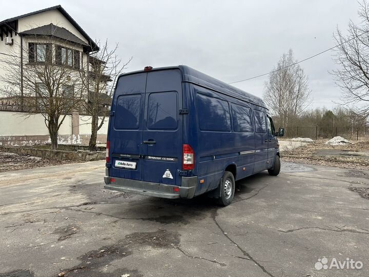 Mercedes-Benz Sprinter Classic цельнометаллический, 2015